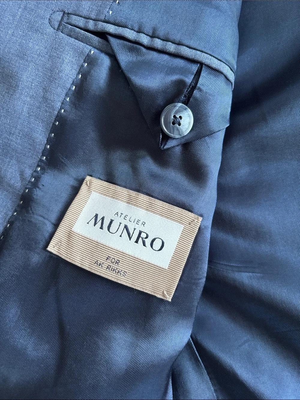Atelier Munro Lightweight Reda Flexo Wool Blend Jacket Timeless Blazer Size 46